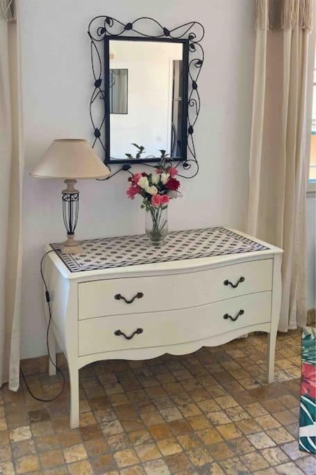 Grasse : Centre Ville Superbe Appartement 2 Chambres מראה חיצוני תמונה