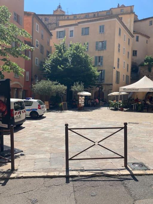 Grasse : Centre Ville Superbe Appartement 2 Chambres מראה חיצוני תמונה