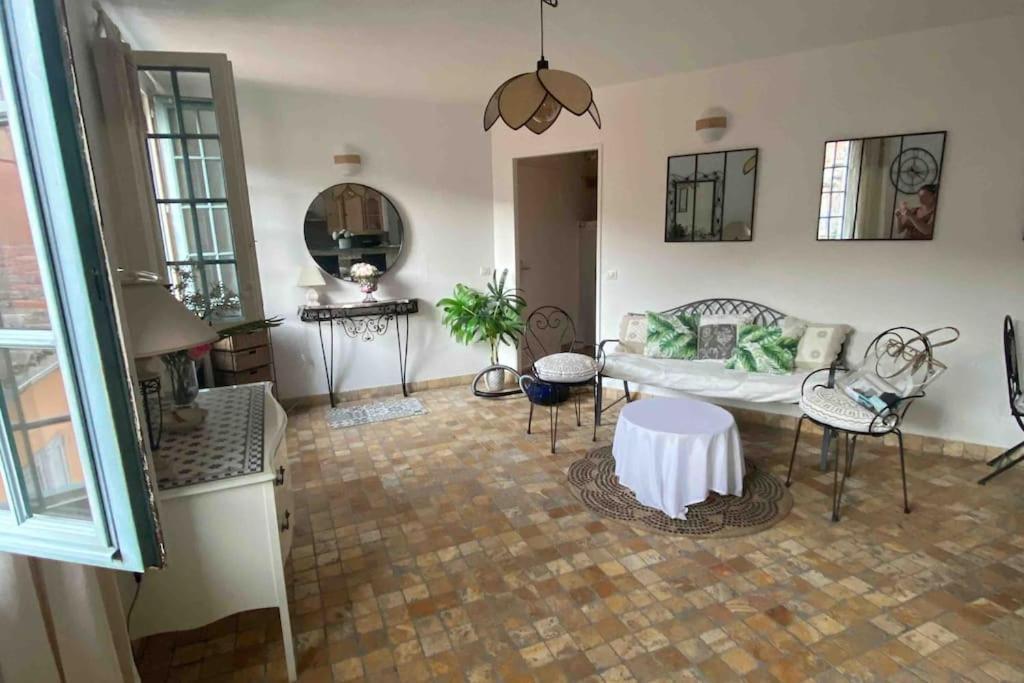 Grasse : Centre Ville Superbe Appartement 2 Chambres מראה חיצוני תמונה